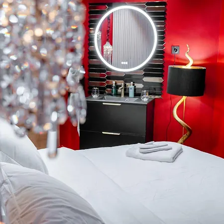 Jacuzzi & Sauna Privatifs - - Or Norme By Le Douze * Paris