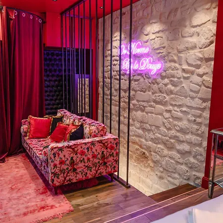Jacuzzi & Sauna Privatifs - - Or Norme By Le Douze * Paris