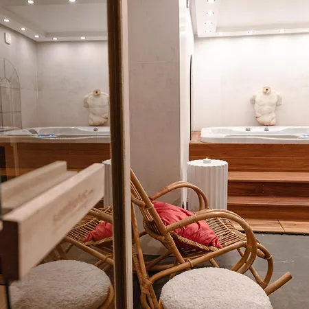 Jacuzzi & Sauna Privatifs - - Or Norme By Le Douze * Paris