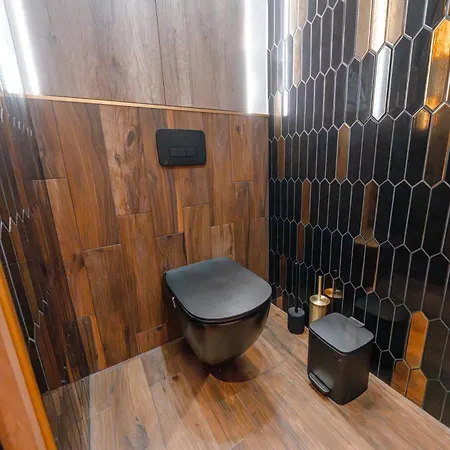 Love hotel Jacuzzi & Sauna Privatifs - - Or Norme By Le Douze Paris